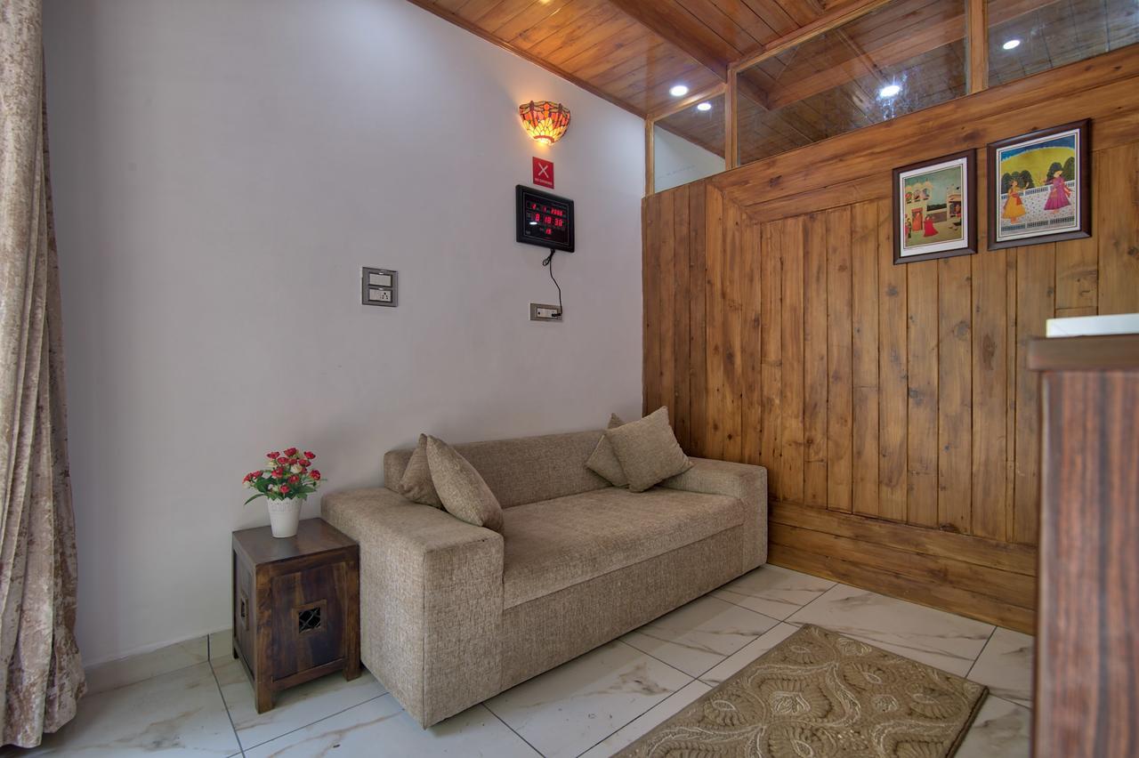 Oyo 13755 Woodstock Inn 戴尔豪斯 外观 照片